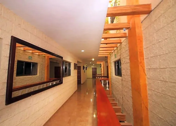 Papagayo Hotel 2*