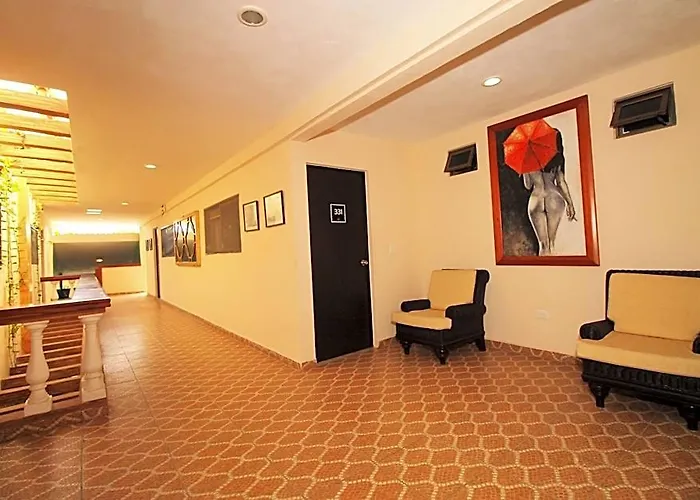 Papagayo Hotel 2*